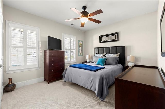 257 Somerset Circle, Woodstock, GA 30189