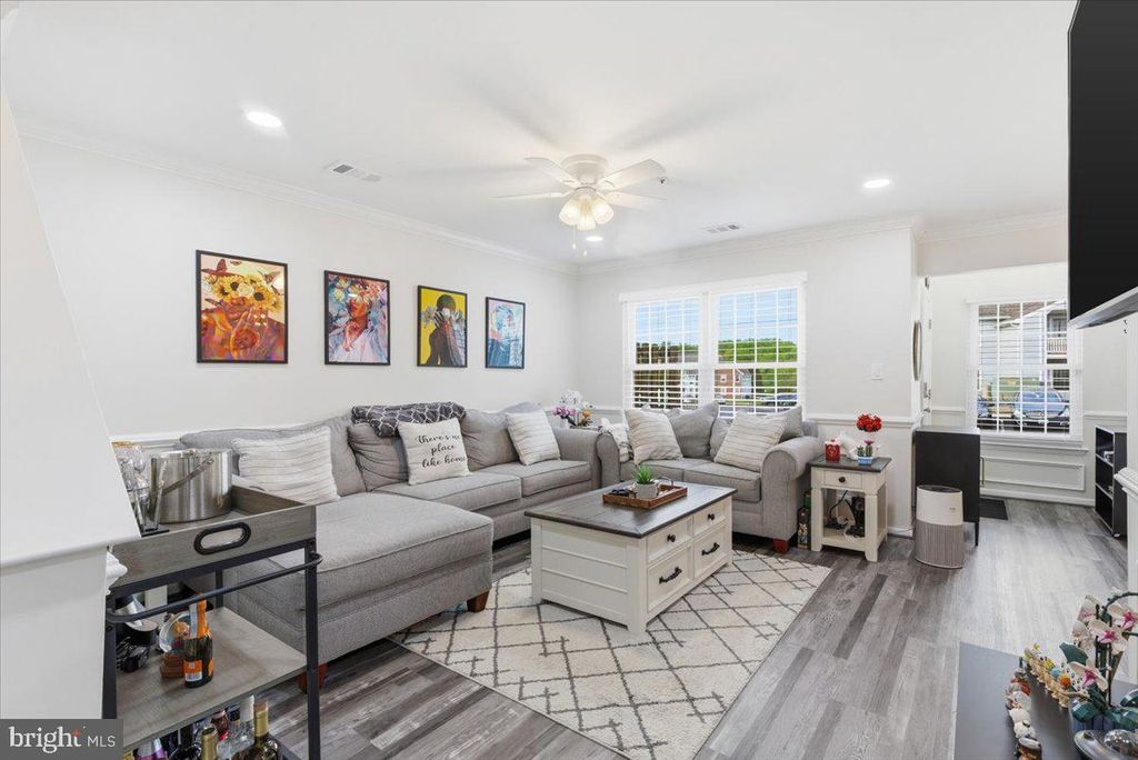 1008 SPRING VALLEY CT, Fort Washington, MD 20744