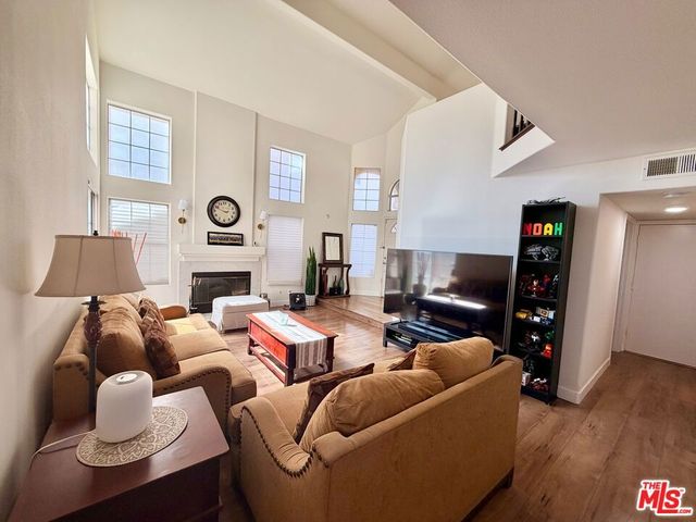 12148 Runnymede Street, North Hollywood, CA 91605