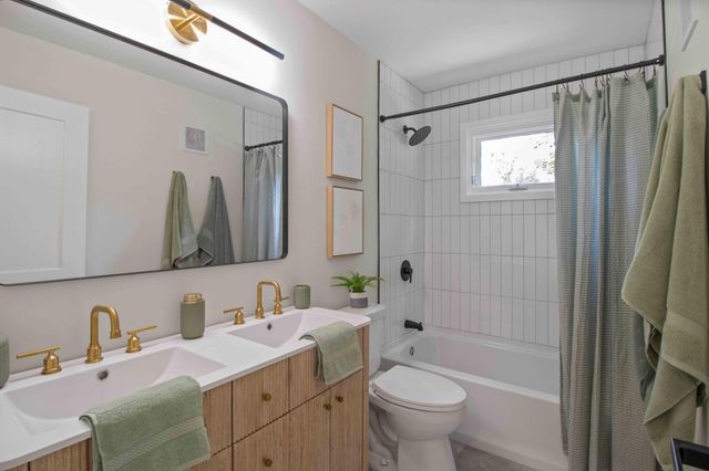 7363 Ann Court, Eden Prairie, MN 55346