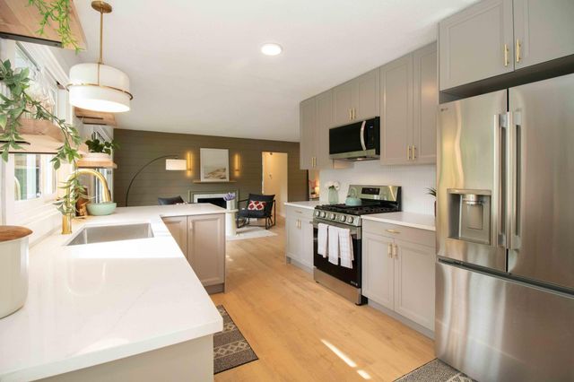 7363 Ann Court, Eden Prairie, MN 55346