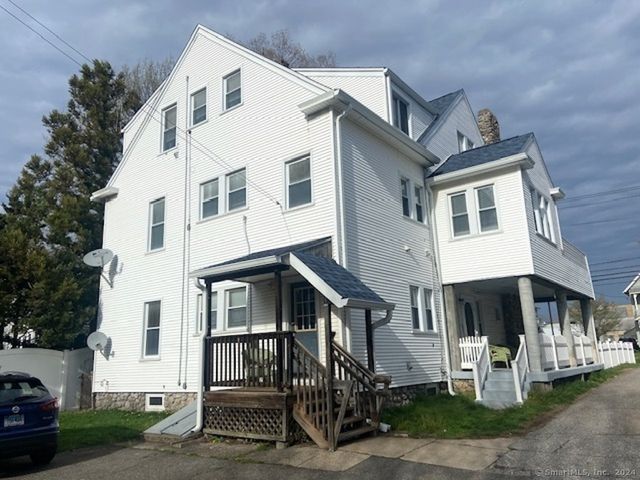 279 Wakelee Avenue, Ansonia, CT 06401