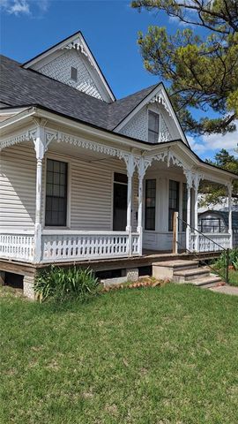 222 W Highland Street, Shawnee, OK 74801