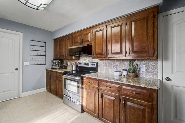 924 S 25th Street, Rogers, AR 72758