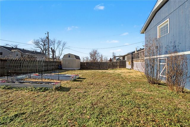 924 S 25th Street, Rogers, AR 72758