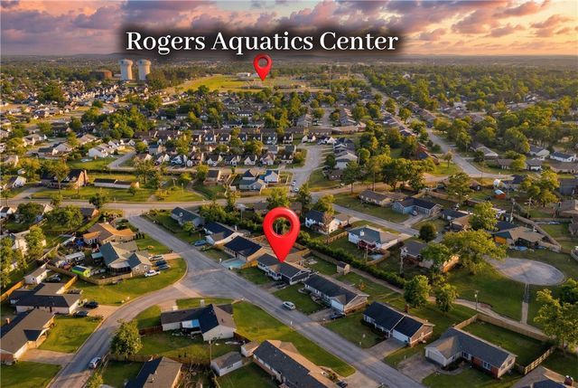 924 S 25th Street, Rogers, AR 72758