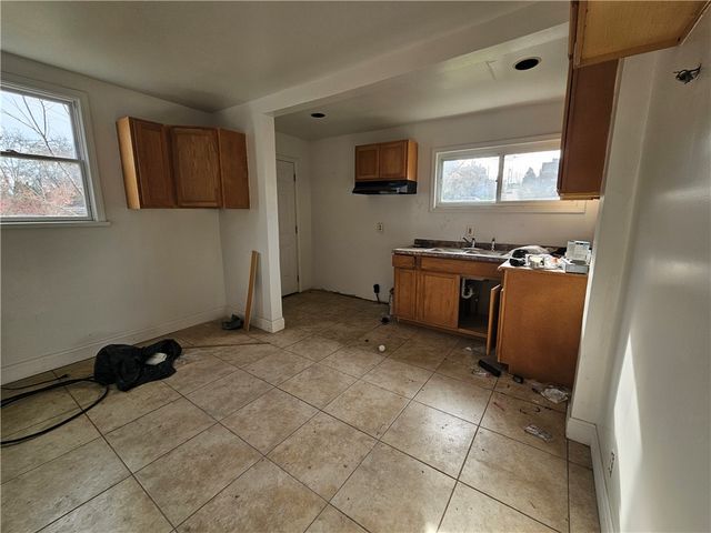 1019 Kennedy Ave, Duquesne, PA 15110