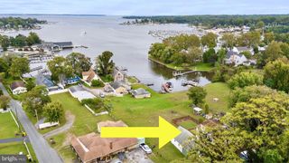 1304 TUGGIES RD, Pasadena, MD 21122