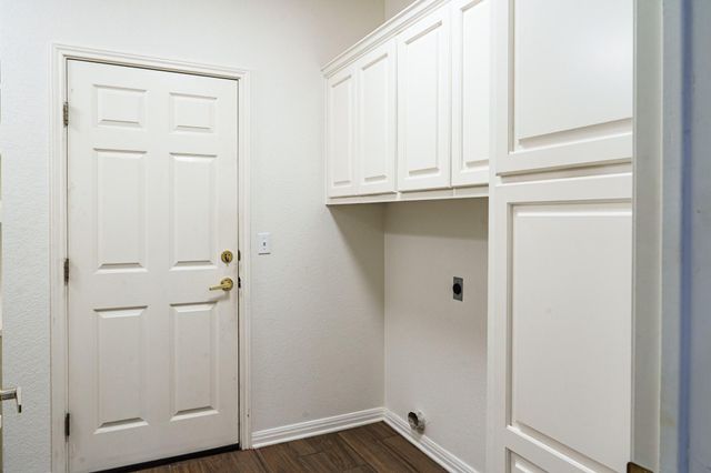 124 Dewberry DR, Georgetown, TX 78633