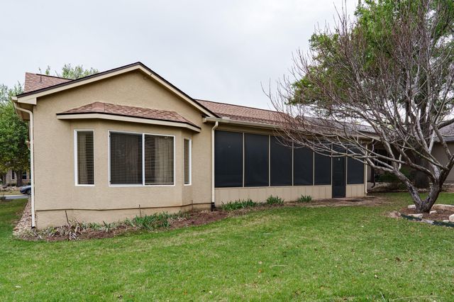 124 Dewberry DR, Georgetown, TX 78633