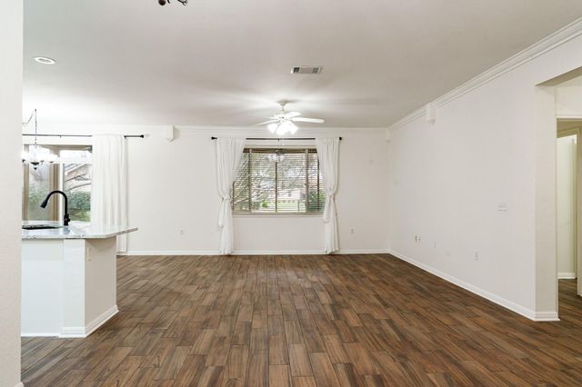 124 Dewberry DR, Georgetown, TX 78633