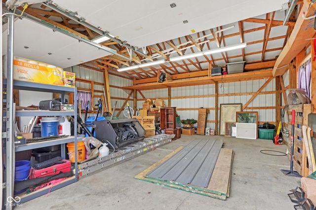 610 E 1000 N, Fortville, IN 46040