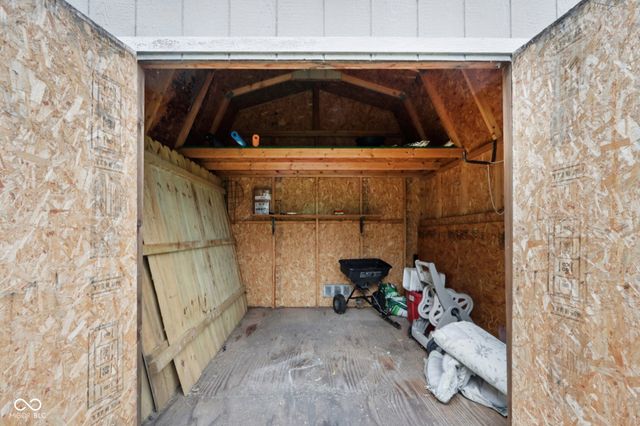 610 E 1000 N, Fortville, IN 46040