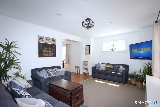 1093 Shippan Avenue, Stamford, CT 06902
