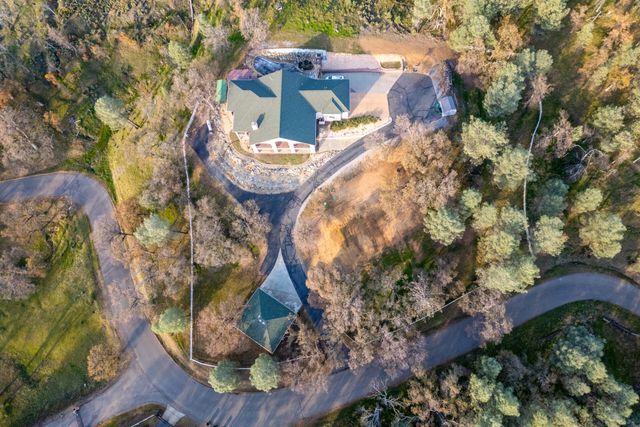 7775 Muletown Road, Redding, CA 96001