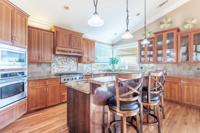 7775 Muletown Road, Redding, CA 96001