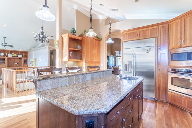 7775 Muletown Road, Redding, CA 96001