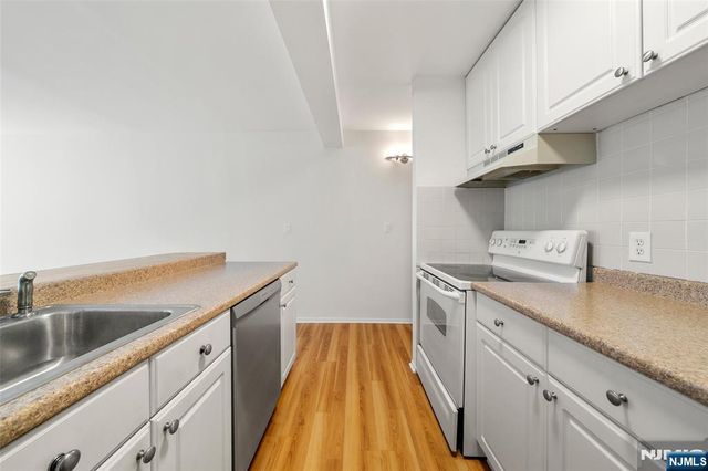 333 Grand Avenue 2N, Palisades Park, NJ 07650