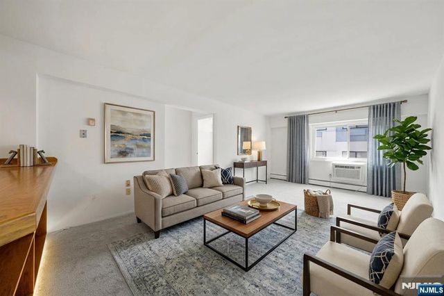 333 Grand Avenue 2N, Palisades Park, NJ 07650