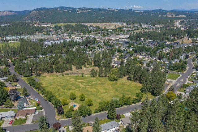 11916 N Lisa Ln, Spokane, WA 99218