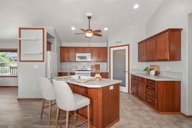 11916 N Lisa Ln, Spokane, WA 99218