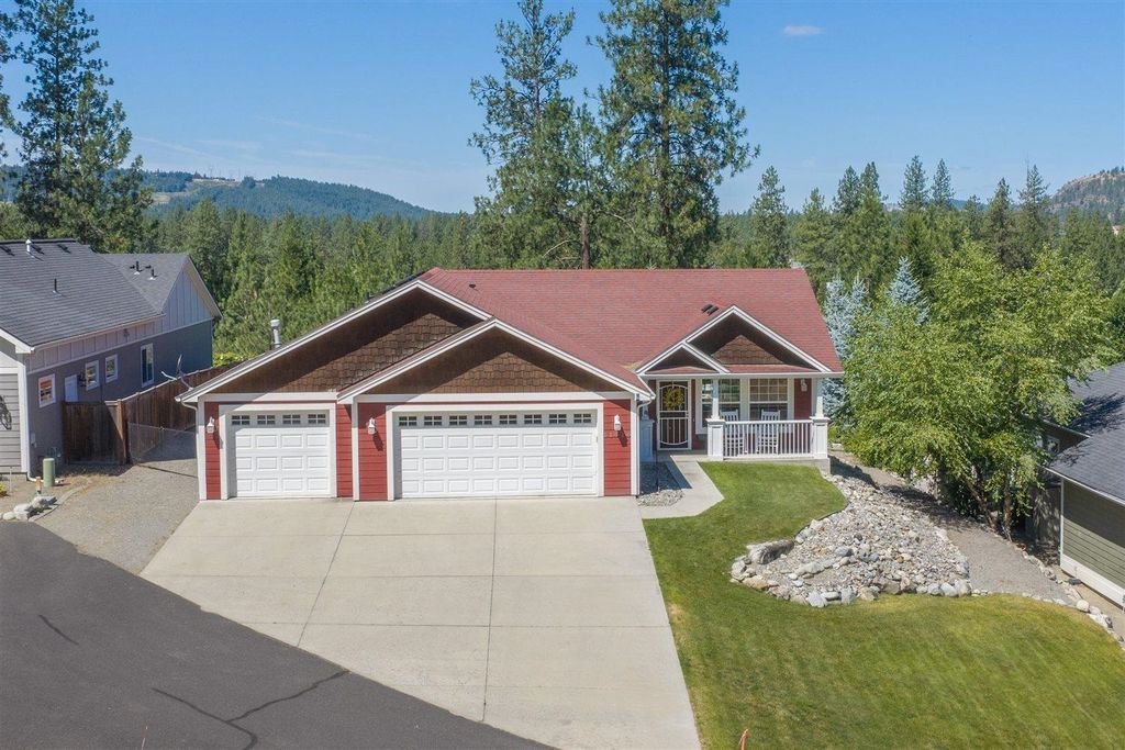 11916 N Lisa Ln, Spokane, WA 99218