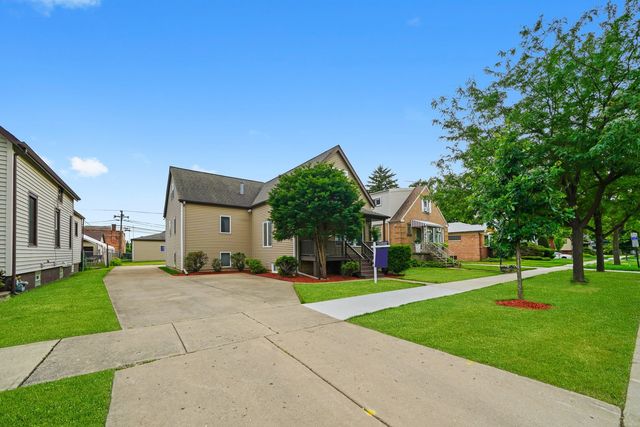8503 W Center Avenue, River Grove, IL 60171