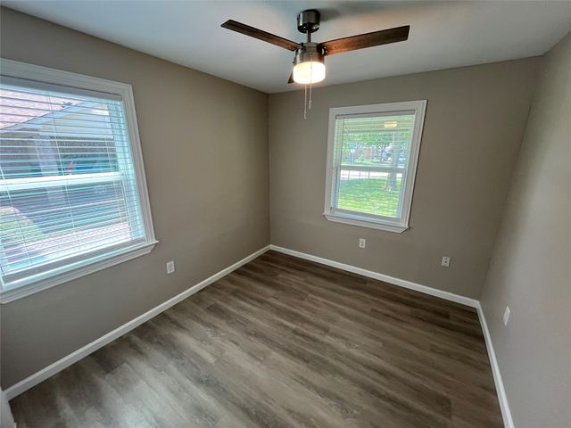 936 Pindar Avenue, Dallas, TX 75217