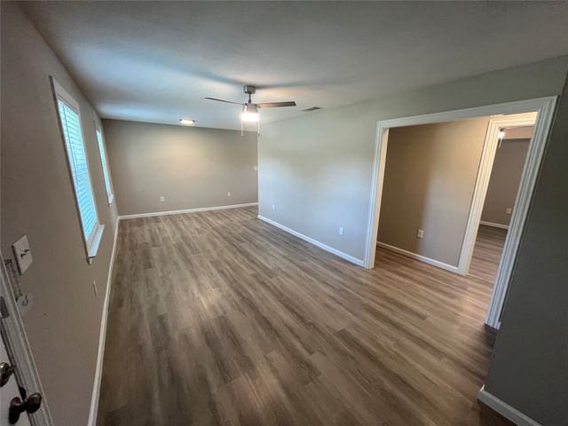 936 Pindar Avenue, Dallas, TX 75217