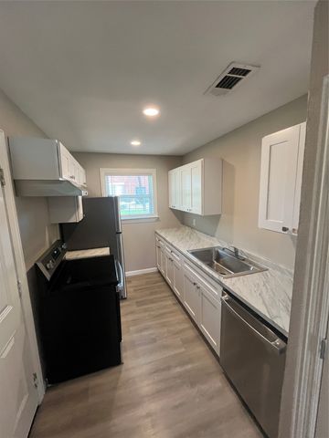 936 Pindar Avenue, Dallas, TX 75217