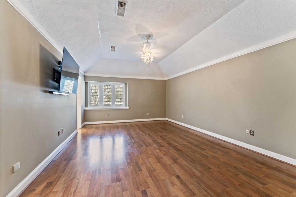 Image 28 of property listing at 29710 Running Deer Drive, Tomball, TX 77375