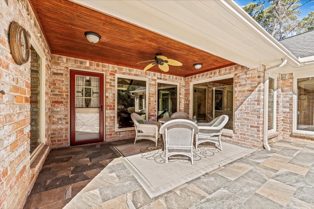 Image 44 of property listing at 29710 Running Deer Drive, Tomball, TX 77375