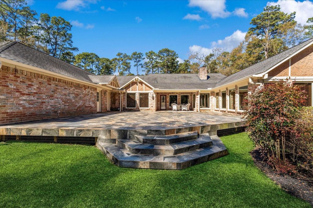 Image 46 of property listing at 29710 Running Deer Drive, Tomball, TX 77375