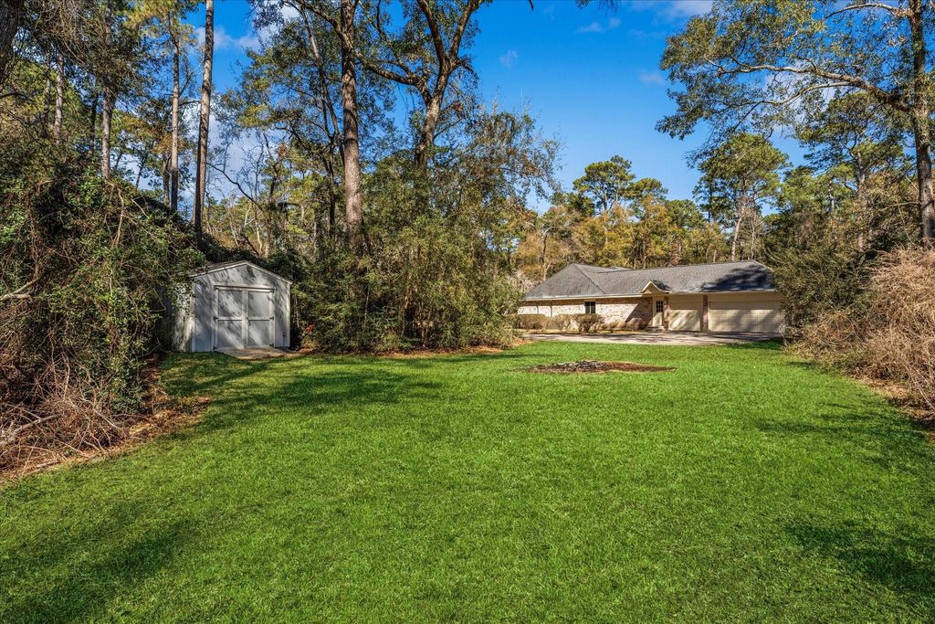 Image 48 of property listing at 29710 Running Deer Drive, Tomball, TX 77375