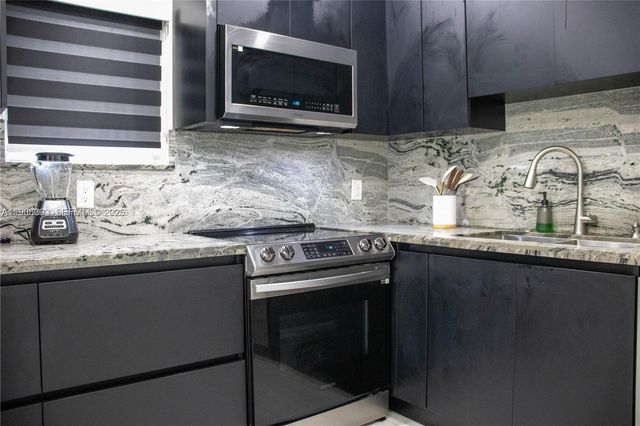 295 NE 150th Street, Miami, FL 33161