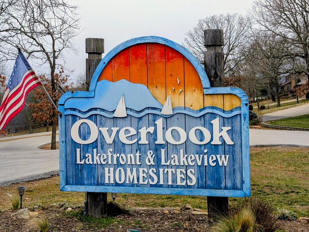 24 Lands End, Kimberling City, MO 65686