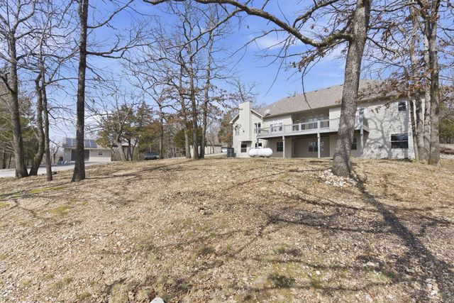 24 Lands End, Kimberling City, MO 65686