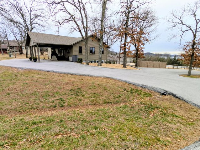 24 Lands End, Kimberling City, MO 65686
