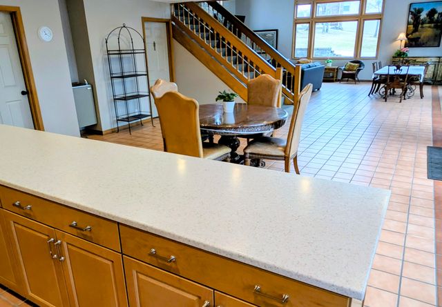 24 Lands End, Kimberling City, MO 65686