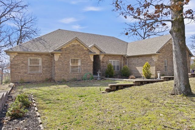 24 Lands End, Kimberling City, MO 65686