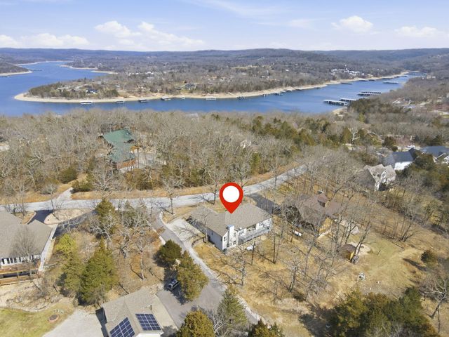 24 Lands End, Kimberling City, MO 65686