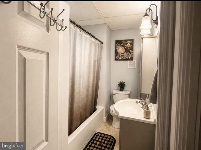 3555 FRANKFORD AVE, Philadelphia, PA 19134