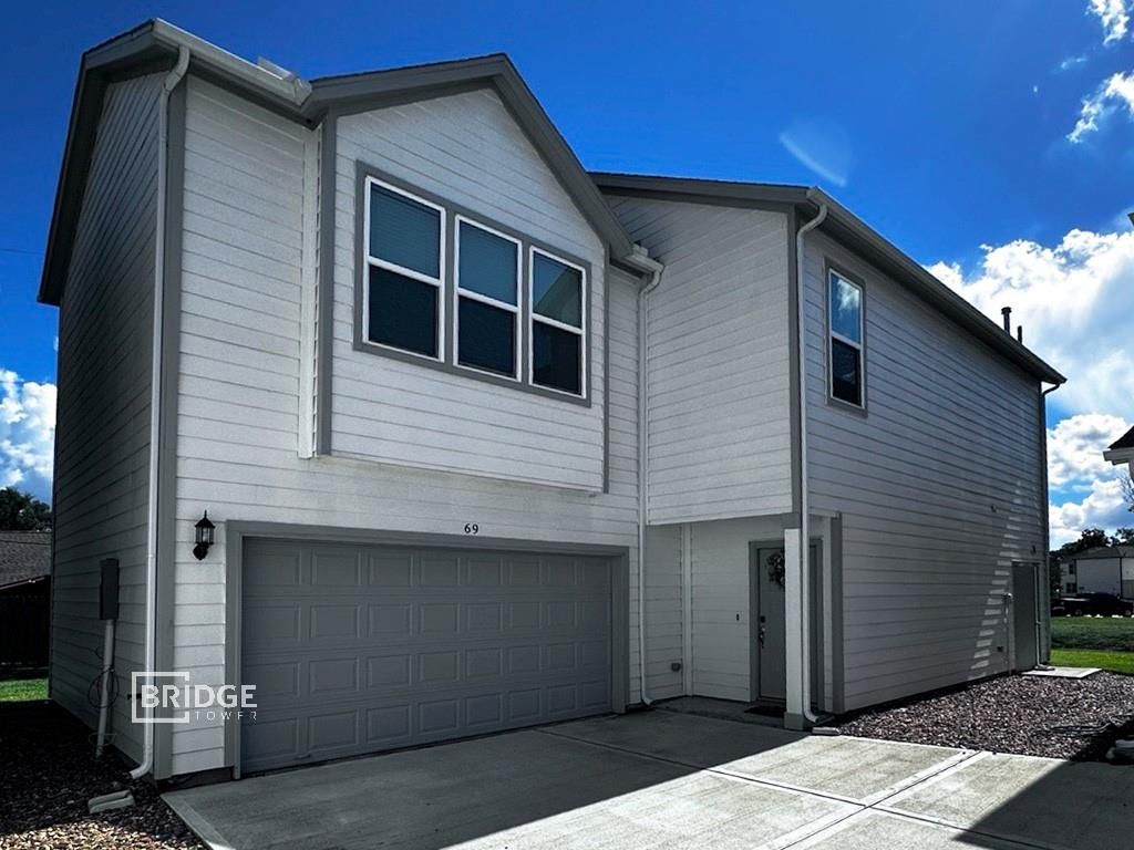 69 Fern Court, Lake Jackson, TX 77566