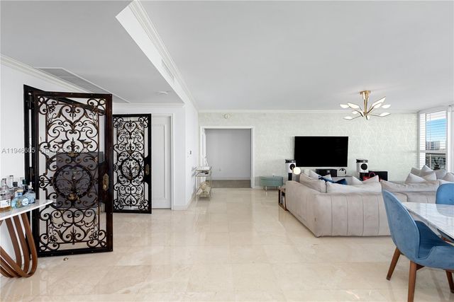 19955 NE 38th Ct 1101, Aventura, FL 33180