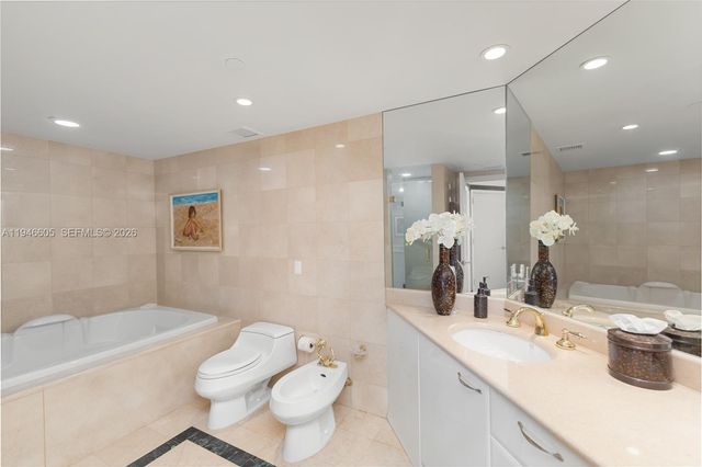 19955 NE 38th Ct 1101, Aventura, FL 33180