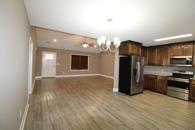 2280 Equinox Avenue, Dalzell, SC 29040