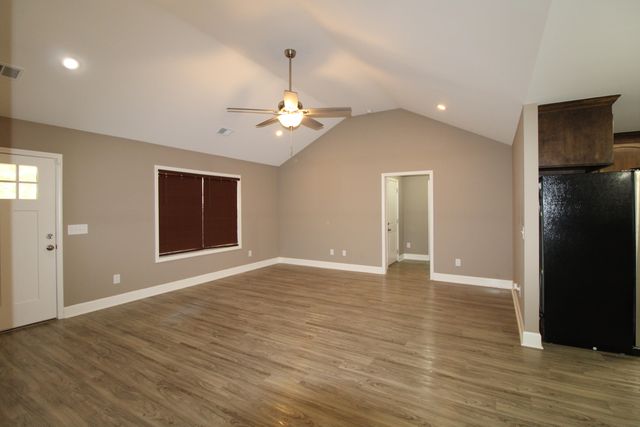 2280 Equinox Avenue, Dalzell, SC 29040