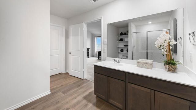 1202 Breezy Oak Drive, Nevada, TX 75173