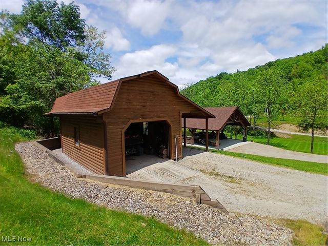 85200 Merryman Road, Cadiz, OH 43907