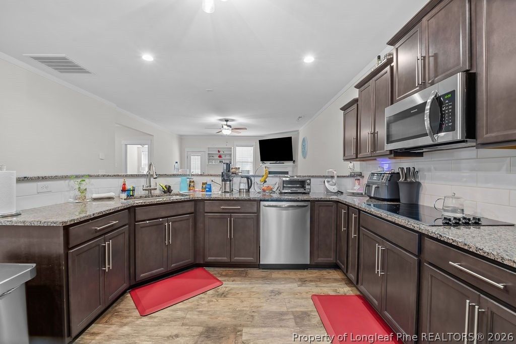 1442 Creekwood Road, Hope Mills, NC 28348 — photo 12